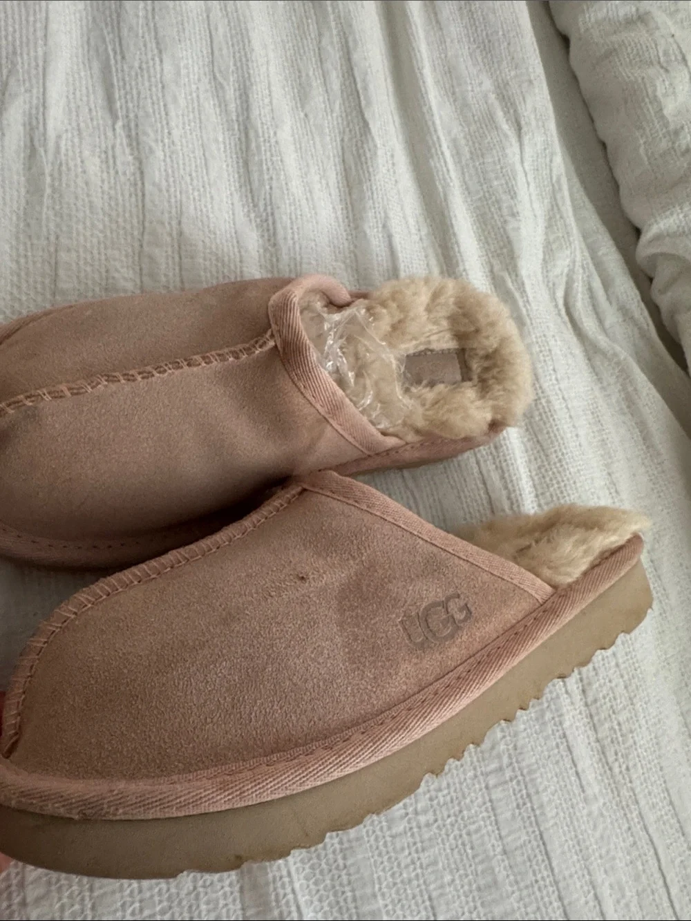 UGG Kids Blush Suede Shearling Slip-On Slippers size 2